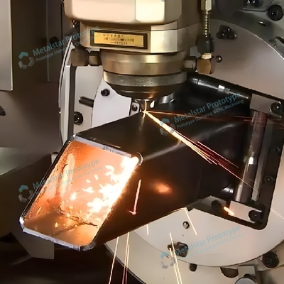 Wytwarzanie metalowych rur kwadratowych na zamówienie, stosowane do stojaków wystawienniczych